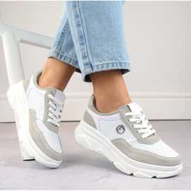 Beige Damen-Sportschuhe aus Leder Filippo DP6108 weiß 1