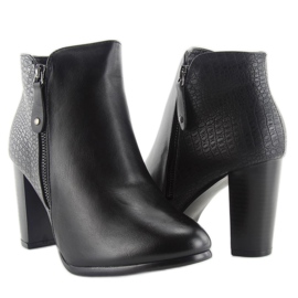 Stiefel mit hohen absätzen f815 schwarz 2