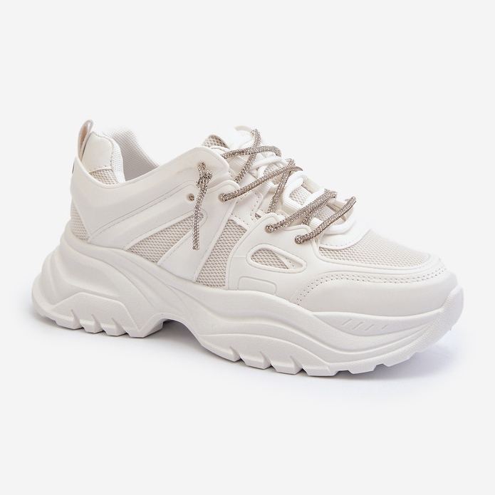 Damen-Sneaker auf massiver Sohle mit dekorativer Schnürung in Weiß von Relissa 1