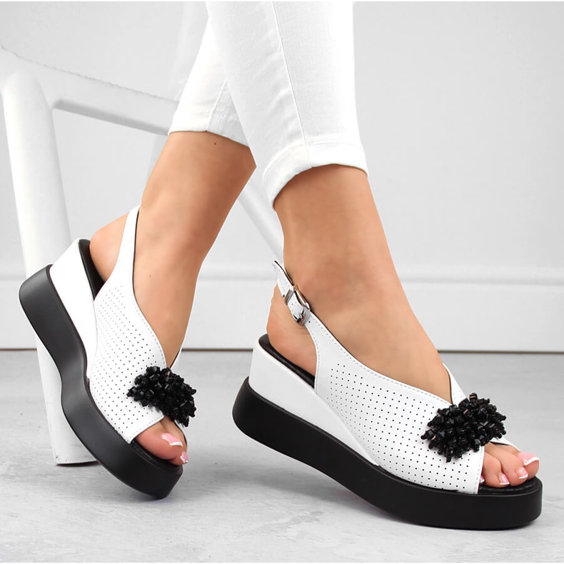 Damen-Keilsandalen aus Leder mit Perlen, weiß Filippo DS6076 1