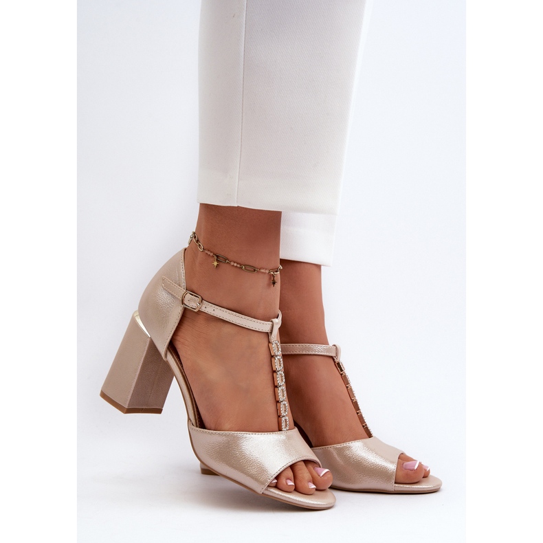 Vinceza Leder-Sandalen mit hohen Absätzen und Strasssteinen, goldene Aniya 2