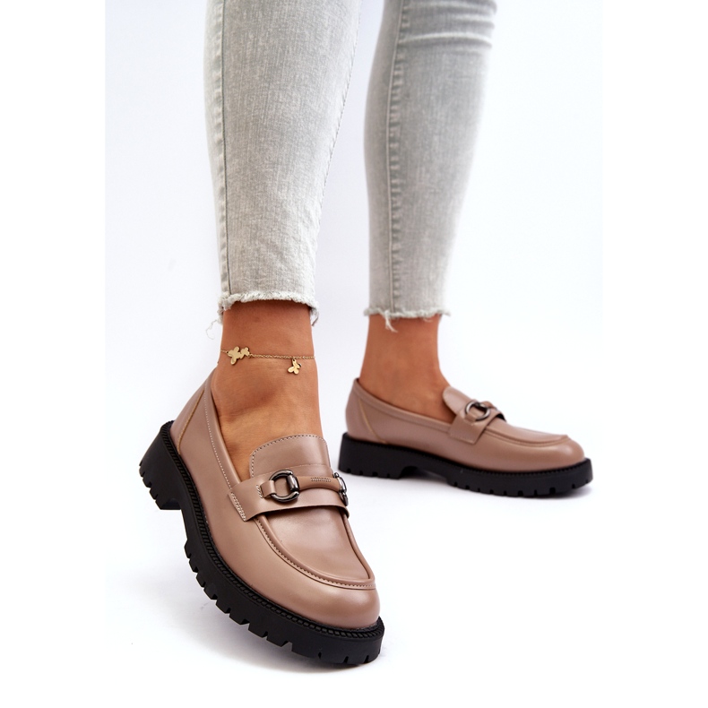 Vinceza Beigefarbene Damen-Loafer aus Öko-Leder mit Verzierung 3