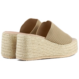Beigefarbene Espadrille-Flip-Flops mit hohem Keilabsatz 1