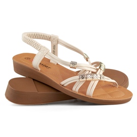 Beigefarbene Damensandalen mit Goldverzierung 1