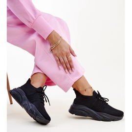 Schwarze Sneaker mit massiver Kassi-Sohle 1