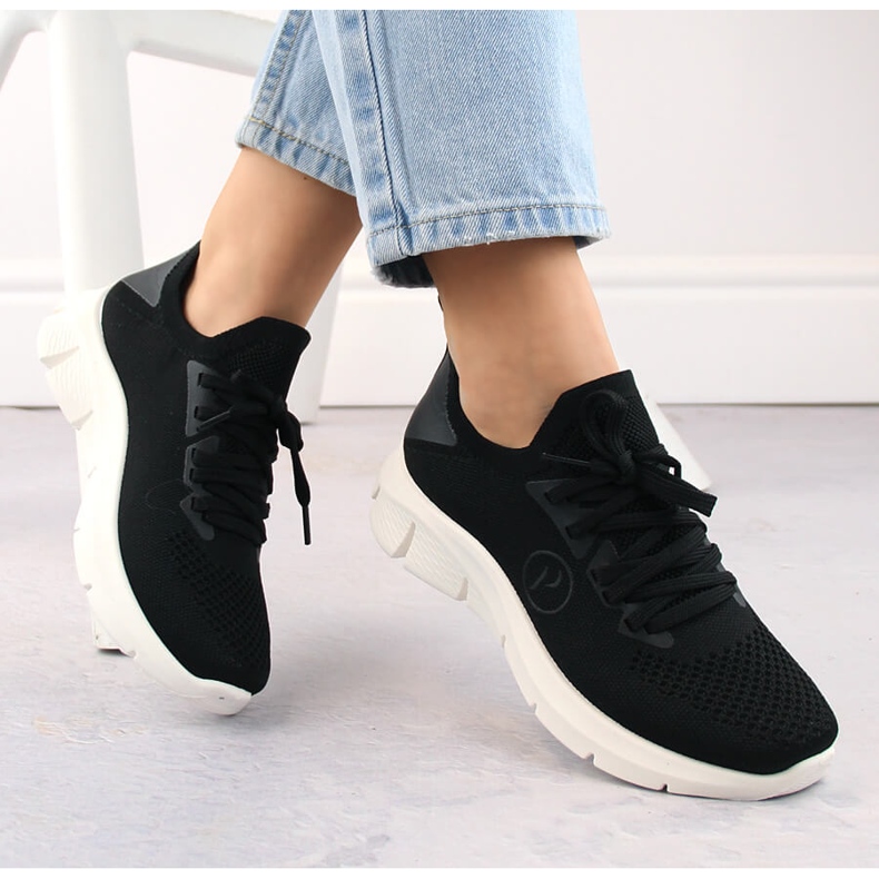 Schwarze Damen-Sportschuhe Potocki BK01303 1