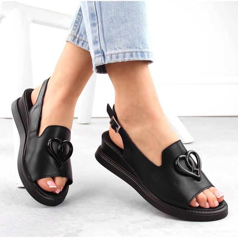 Damen-Keilsandalen aus schwarzem Leder Filippo DS6069 1