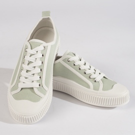 Hellgrüne Plateau-Sneaker für Damen 1