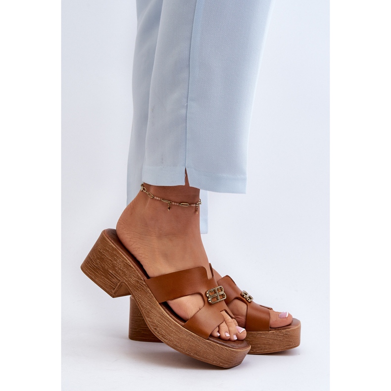 Zazoo 40412 Elegante Damen-Flip-Flops aus Leder mit Goldverzierung, Braun 2