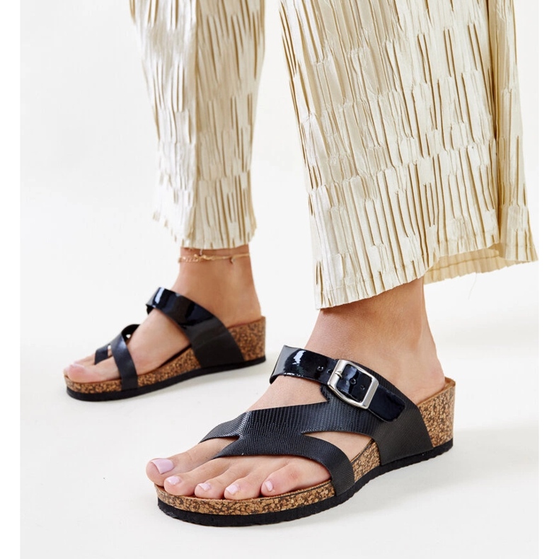 Schwarze Metallic-Keilpantoletten Donata 1