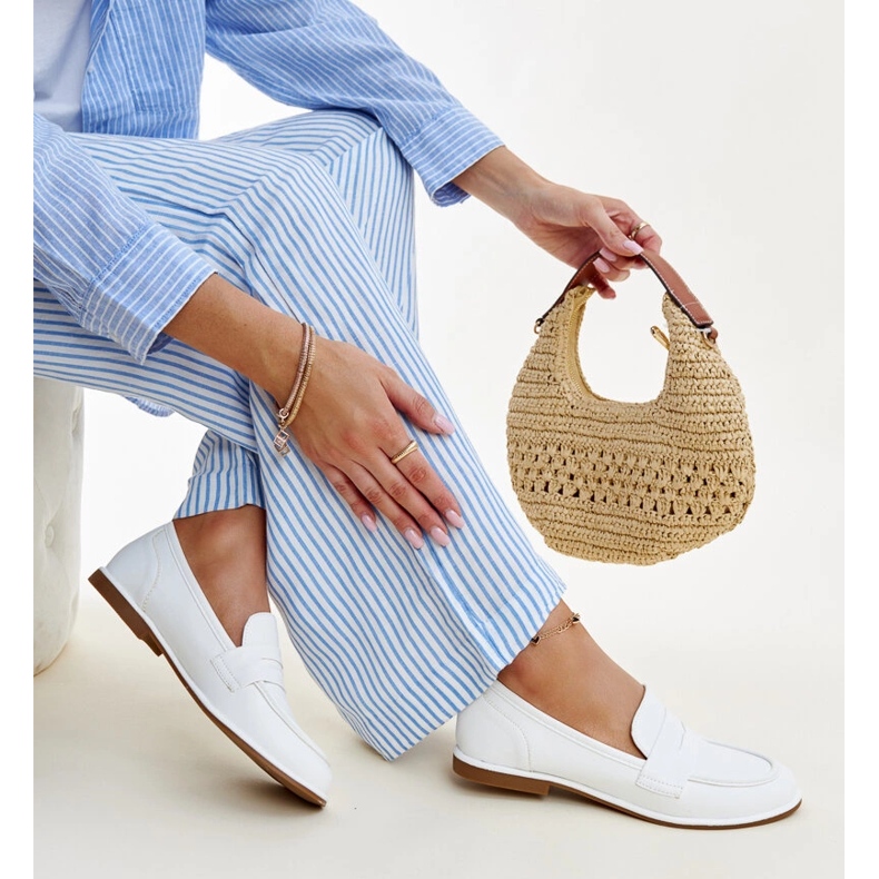 Klassische weiße Nasia-Mokassins 1