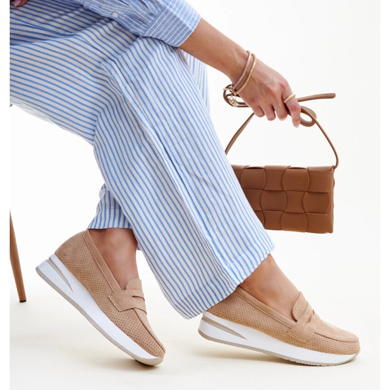 Braune perforierte Muna-Schuhe 1