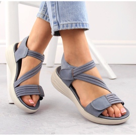 Bequeme Damensandalen mit Klettverschluss und Gummibändern, blau eVento 7056 1