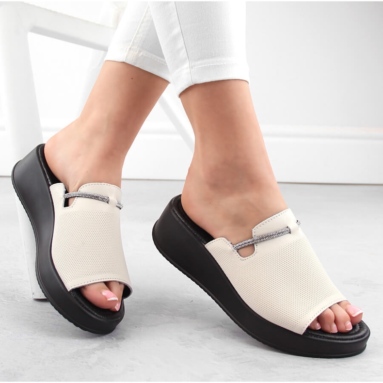 Damen-Keilpantoffeln aus Leder Ekri Filippo DK6067 beige 1