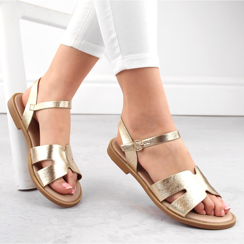 Damen-Sandalen in Metallic-Gold Filippo DS3702 golden 1