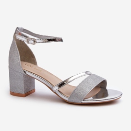 Vinceza Glitzernde Damen-Sandalen mit niedrigem Absatz in Silber von Ploemis silber- 2
