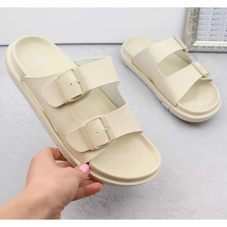 Big Star W INT2004C Schaumstoff-Flip-Flops mit Schnallen, beige 1