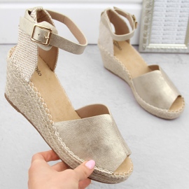 Damensandalen Espadrilles auf goldenen Keilen eVento 2