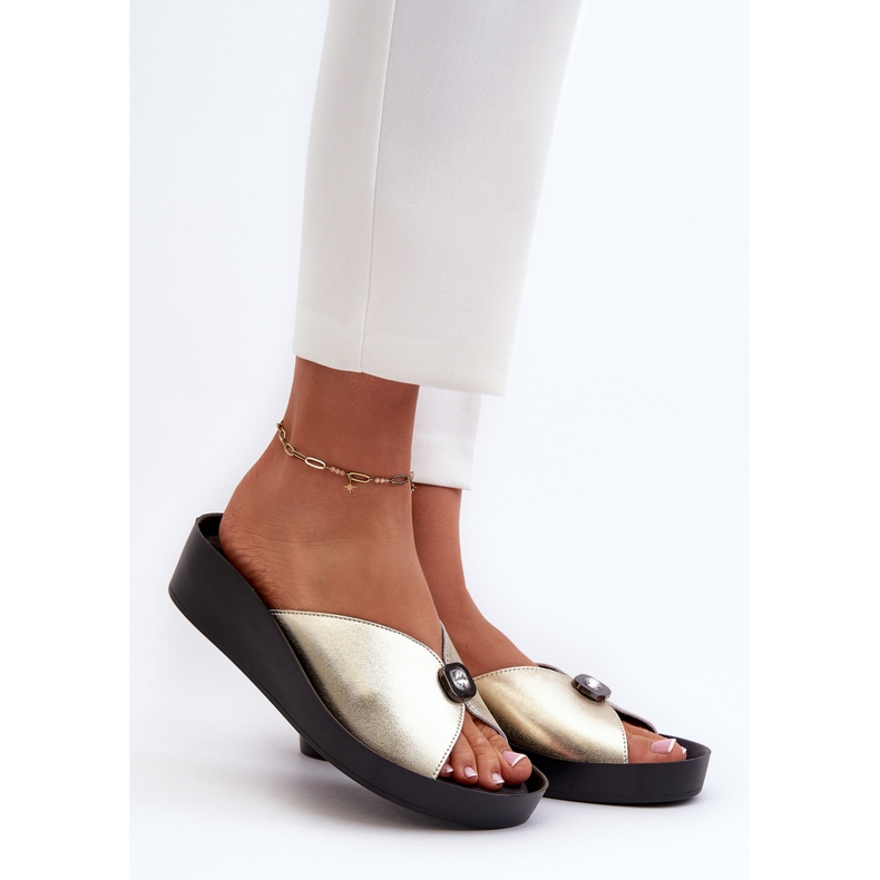 Damen-Flip-Flops aus Leder mit Goldverzierung S.Barski KV27-027 golden 2