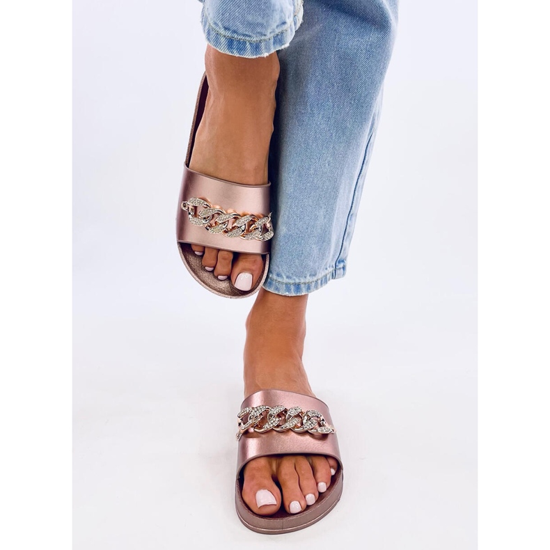 Tilia Champagner Hausschuhe mit Kette golden 2