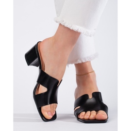 Schwarze Damen-Flip-Flops mit hohen Absätzen 1