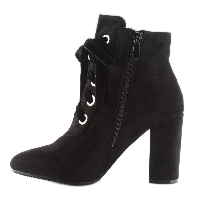 Schwarze schwarze Stiefel mit breiten Absätzen 2