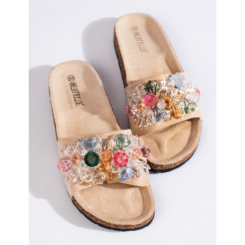 Damenpantoffeln aus beigem Wildleder 1