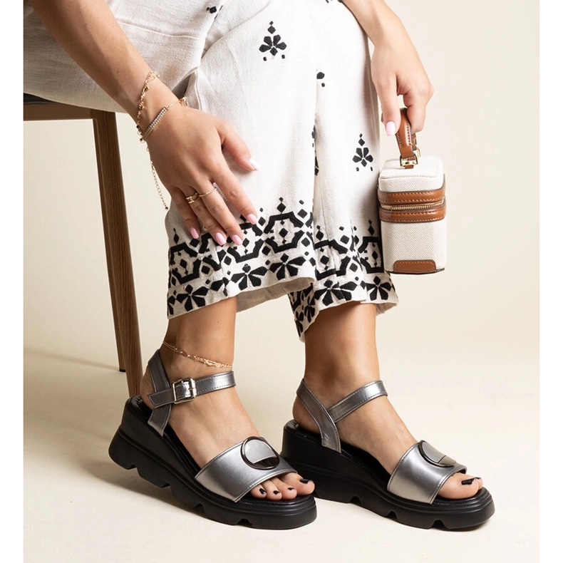 Maddison Keilsandaletten aus Öko-Leder silber- 1