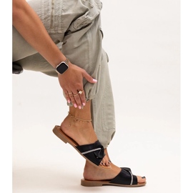 Hüte, verziert mit einem Riemen mit Amari-Zirkonen schwarz 1