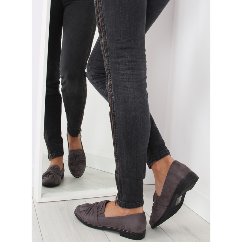 Damen-Slipper mit graugrauer Schleife 2