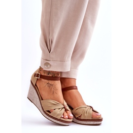 Frauensandalen für beige Keile 8