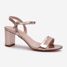 Champagnerfarbene Glindra-Sandalen mit hohem Absatz golden 1