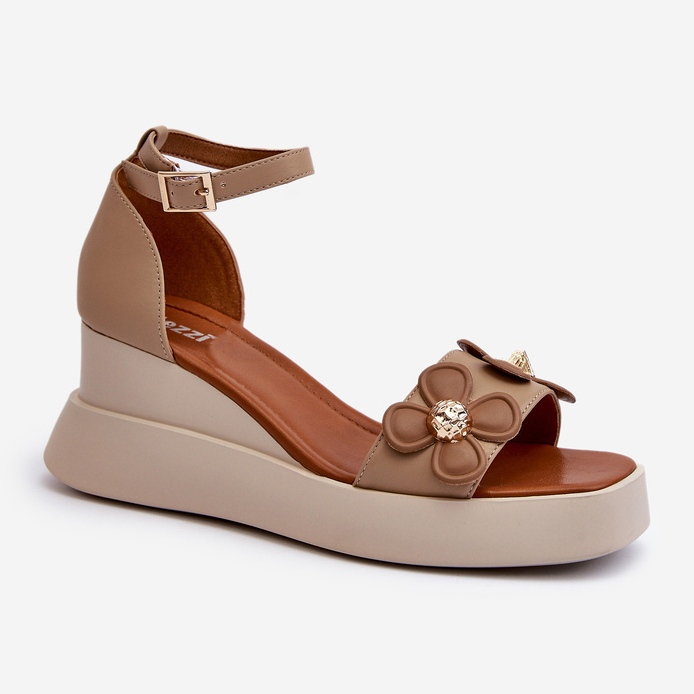 Jezzi Beige Damensandalen auf Plateau und Keilabsatz mit Blumen Foviana 1