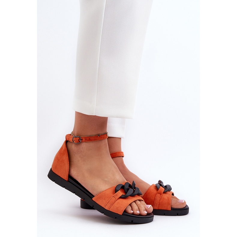 Flache Damensandalen mit Kette Vinceza 17320 Orange 2