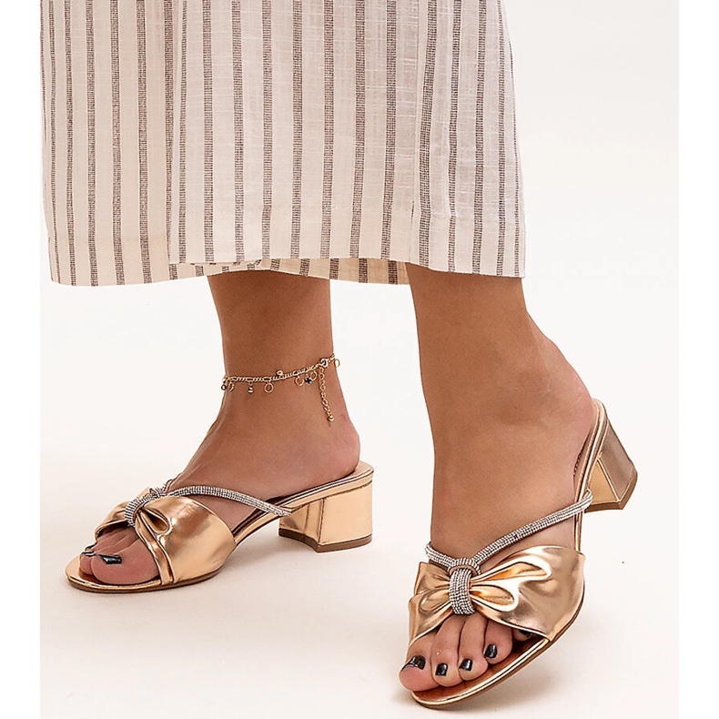 Pantoletten mit hohen Absätzen, verziert mit Anbrani-Zirkonen golden 1