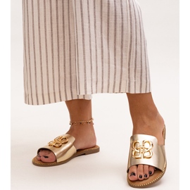 Goldene Flip-Flops, verziert mit einer Perkin-Schnalle 1