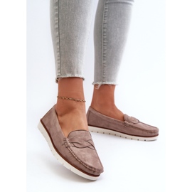 Damen-Mokassins aus Öko-Wildleder, Dunkelbeige Nestalia 4