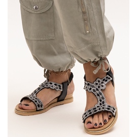 Shahidas glänzende schwarze Sandalen 1