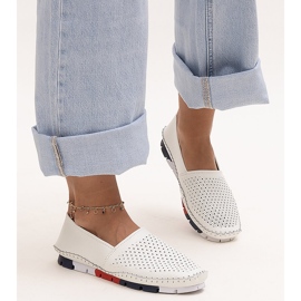 Evento Weiße durchbrochene Lederschuhe von Wendel 1