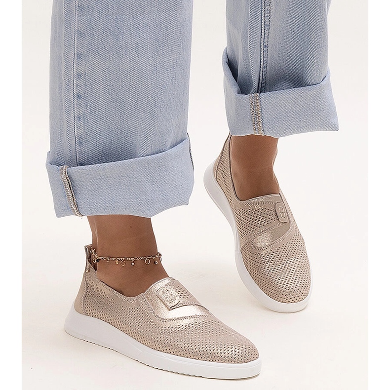 Goldperforierte Ledersneaker von Ethels golden 1