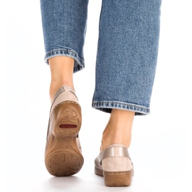 Bequeme Damen-Sommer-Slipper aus Leder, beige Rieker 41356-60 12