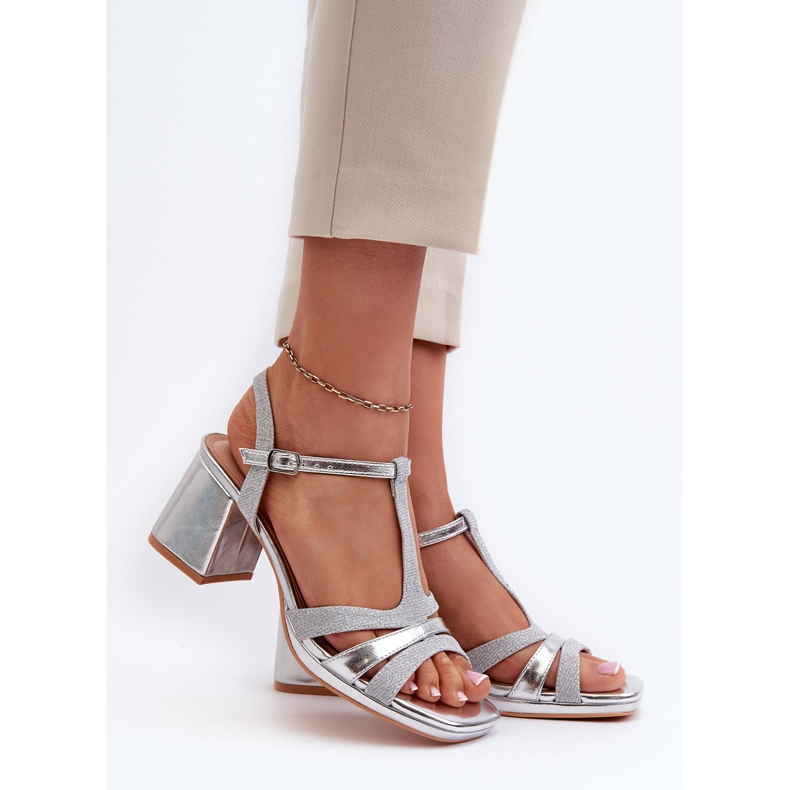 Damen-Sandalen mit hohem Absatz aus Öko-Leder in Silber von Lyana 2