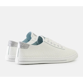 Weiße, perforierte Ruala-Sneaker 1