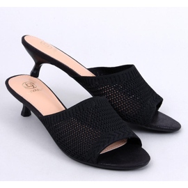 Schwarze durchbrochene Enten-Flip-Flops von Bertini 1