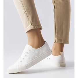 Weiße Turnschuhe mit Big Star-Stickerei LL274223 2