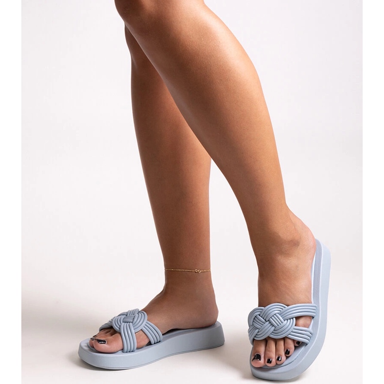 Blaue Gummipantoffeln von Ferrei 1