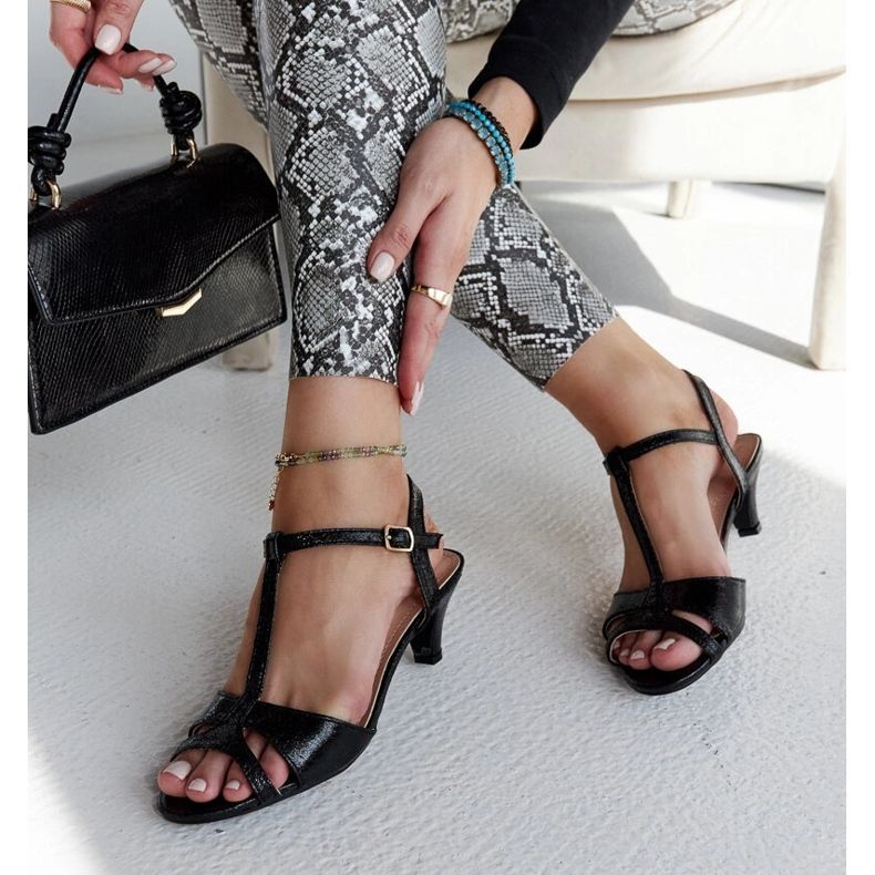 Schwarze Sandaletten von Mislawa 1