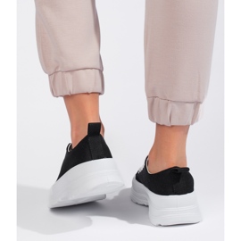 Klassische schwarze Damen-Sneaker 1