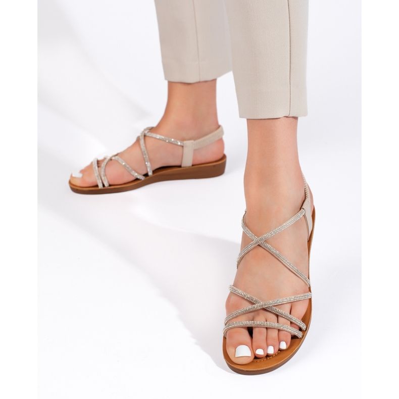 Beigefarbene Slip-On-Sandalen mit Strasssteinen 1