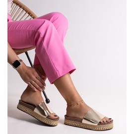 Goldene Flip-Flops mit dekorativer Jasmine-Sohle 1